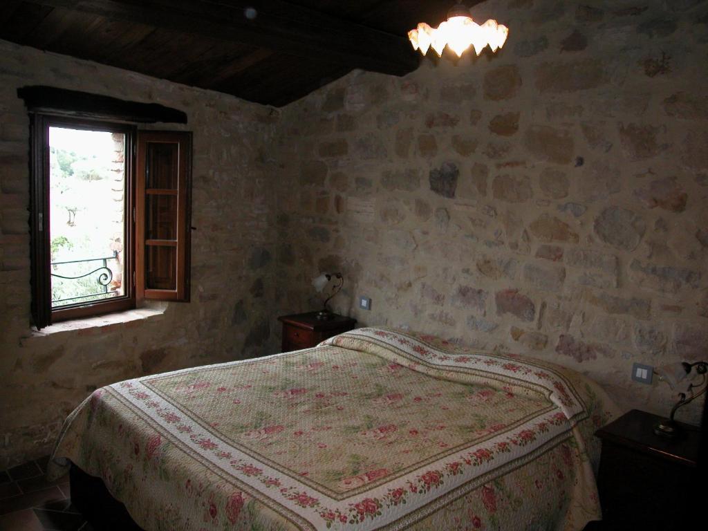 Aparthotel Castello Di Cisterna Gaglietole Exterior foto